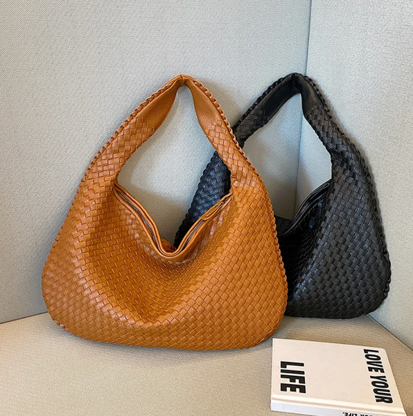 Canapé D'angle Ventimi En Cuir Haut De Gamme Avec Le Grand Pouf Chocolat Gauche P2327